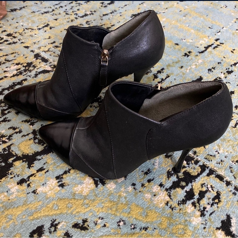 Tori Burch Lorelai Booties 8 - image 1